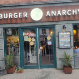 Burger Anarchy Udenfor