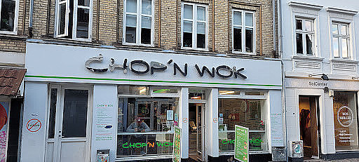 Chop'n Wok Udenfor
