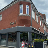 Cafe J Udenfor