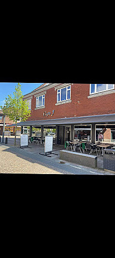 Cafe J Udenfor