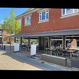 Cafe J Udenfor