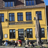 Jenners Dockside Udenfor
