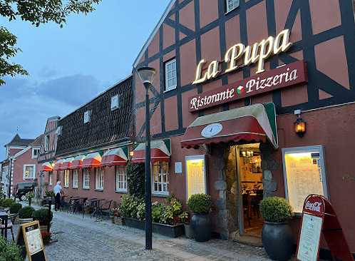 Pizzeria La Pupa Udenfor