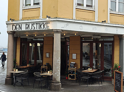 Den Rustikke Udenfor