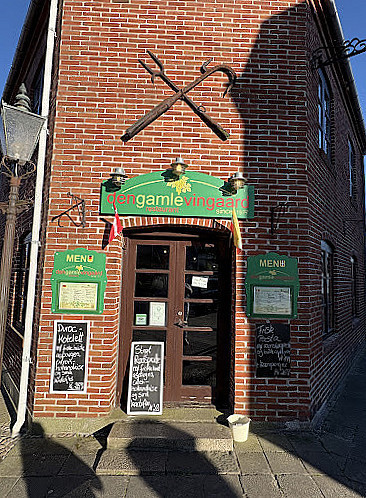 Den Gamle Vingaard Udenfor