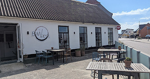 Cafe 2 Udenfor