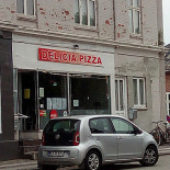 Delicia Pizza Udenfor
