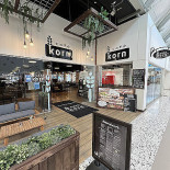 Cafe Waves Udenfor