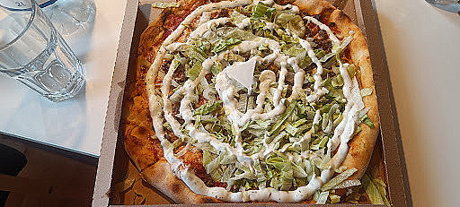 Balkan Pizza Mad