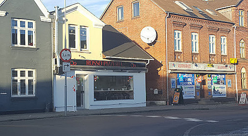 Rosso Pizzeria Udenfor