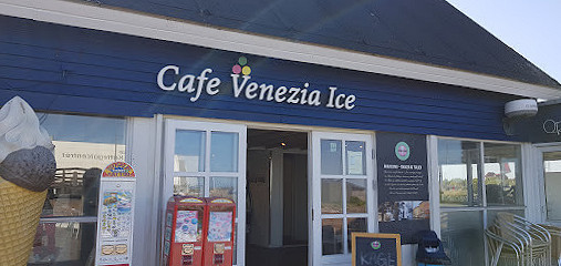 Cafe Venezia Ice Udenfor