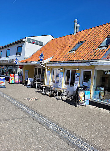 Lokken Snackbar Og Cafeen Udenfor
