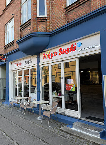 Tokyo Sushi Udenfor