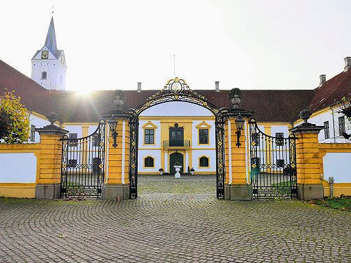 Dronninglund Slot Udenfor