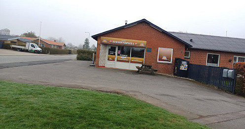 Ekbers Kebab Pizza Udenfor