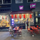 Momo Wok Box Udenfor
