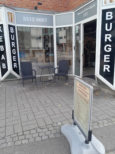 Chili Kebab Burger Udenfor