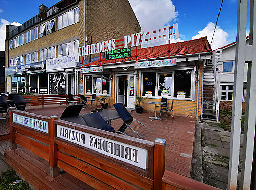 Frihedens Pizzaria Udenfor
