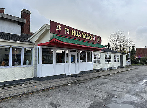Hua Yang Udenfor