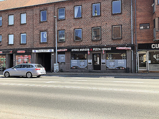 Bynes Burger Udenfor