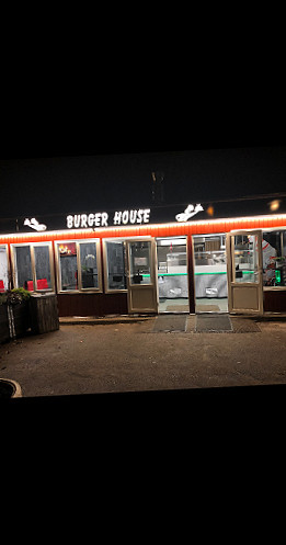 Burger House Grill Pizza Udenfor