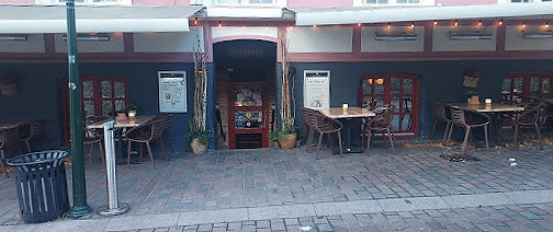 Latinerly Udenfor