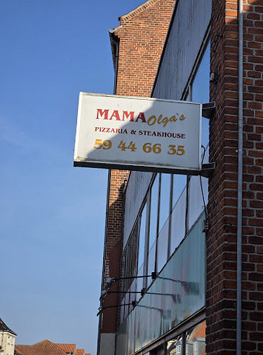 Mama Olga Pizza Udenfor