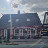 Luccas Pizzaria Udenfor