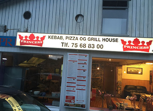 Princess Pizza Udenfor