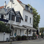 Cafe Divino Udenfor