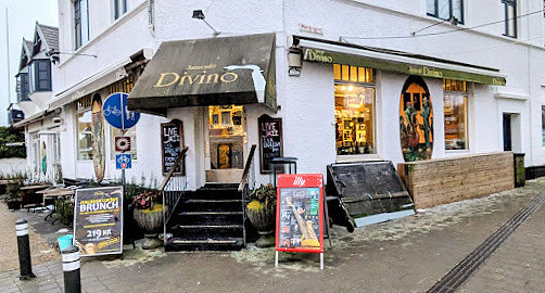 Cafe Divino Udenfor