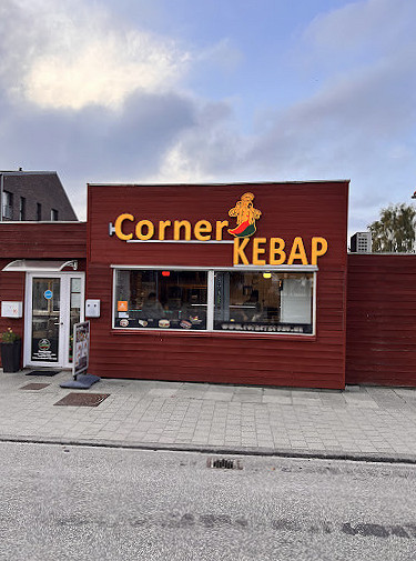 Corner Sandwich Og Kebab Udenfor