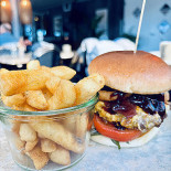 Cafe Marina Mad