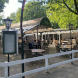 Skovly Udenfor