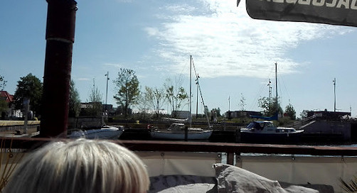 Cafe Mums Udenfor