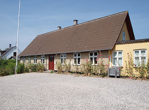 Holtug Forsamlingshus Udenfor