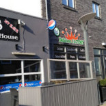 Tasty's Pizza Og Sandwich Udenfor
