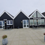Gyldendal Havn Cafe Og Udenfor