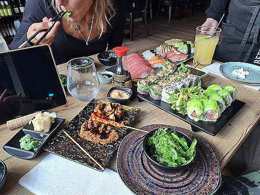 Hana Sushi Mad