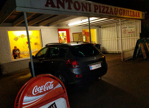 Antoni Pizzeria Udenfor