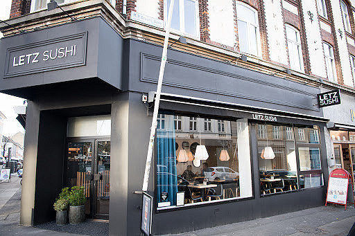 Letz Sushi Udenfor