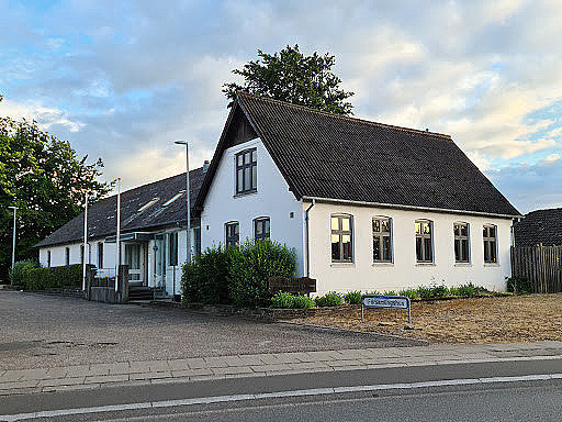 Hjallese Forsamlingshus Udenfor