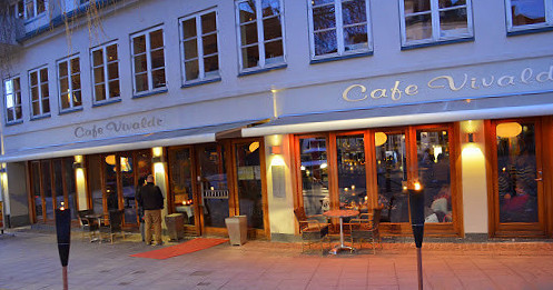 Cafe Oliver Udenfor