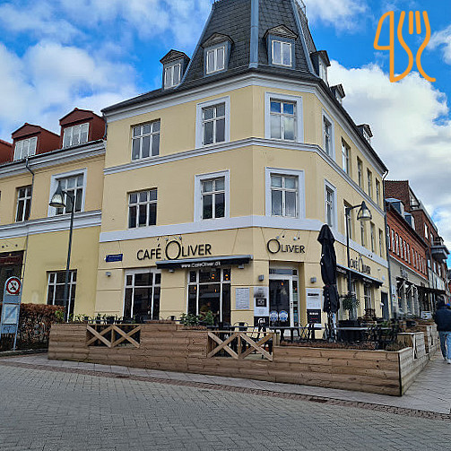 Cafe Oliver Udenfor