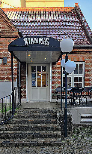 Mammas Pizzeria Udenfor