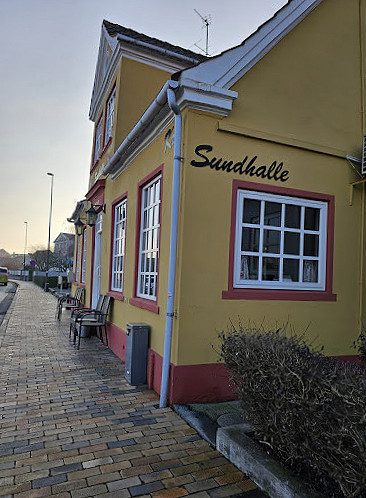 Sundhalle Udenfor