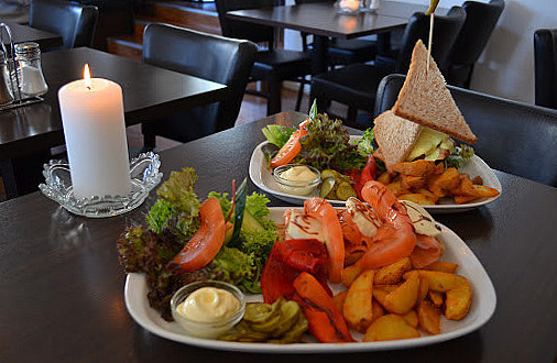 Cafe Oliver Mad