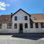 Gislev Pizza Grillbar Udenfor