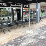 Solroed Center Pub Udenfor