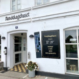 Pandekagehuset Jelling Udenfor